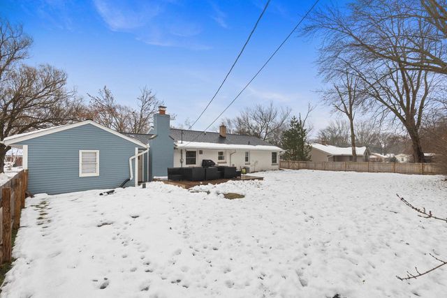 211 Madero DRIVE, Thiensville, WI 53092