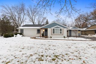 211 Madero DRIVE, Thiensville, WI 53092
