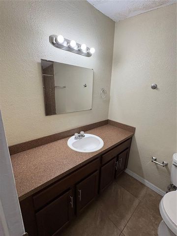 710 E JACKSON STREET, Kissimmee, FL 34744