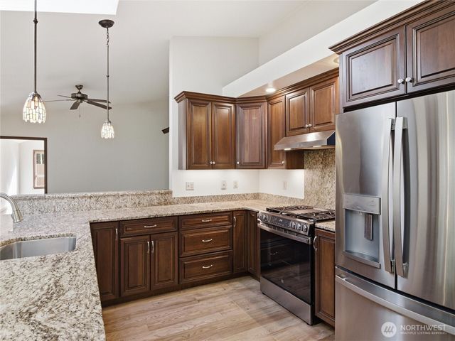 8127 Jamieson Court SW, Tumwater, WA 98512