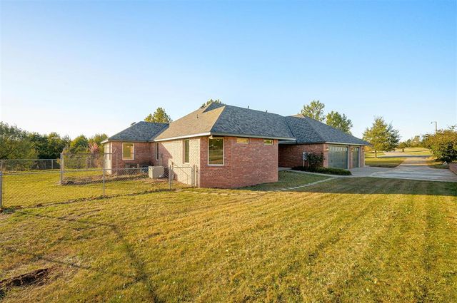 3080 Fawn Run, Blanchard, OK 73010