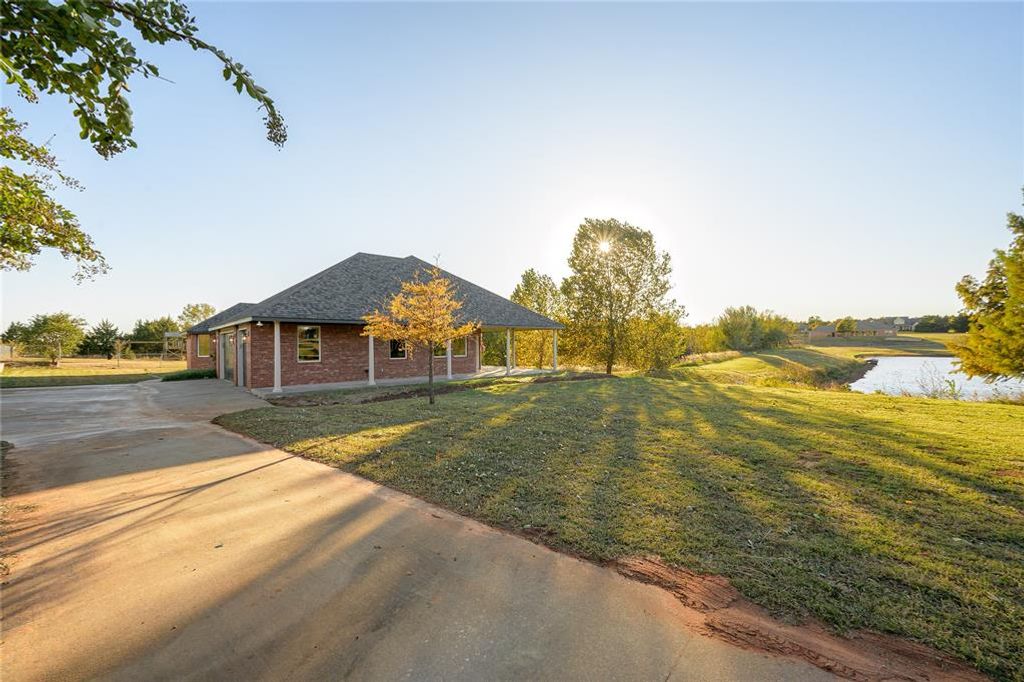 3080 Fawn Run, Blanchard, OK 73010