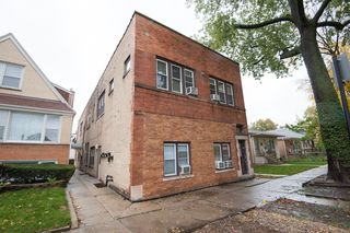 3242 N Natchez Avenue 2R, Chicago, IL 60634