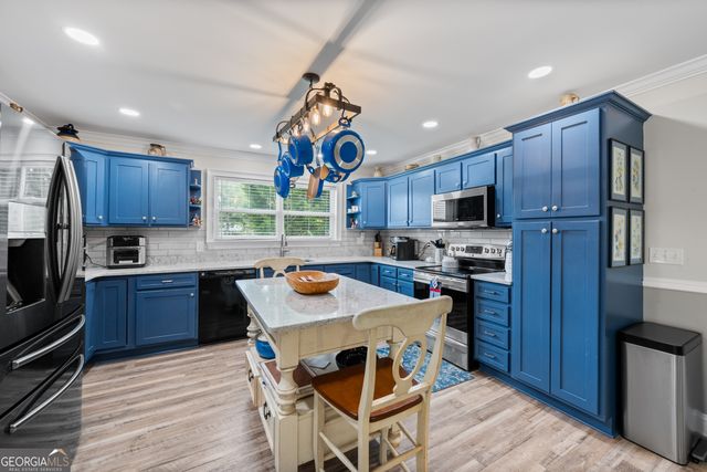 276 Roberts Point Road, Jackson, GA 30233