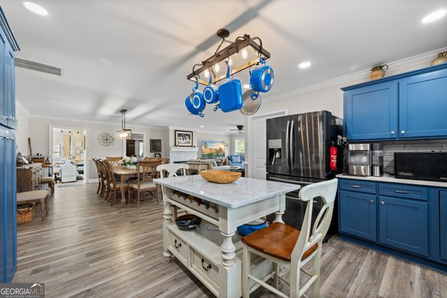 276 Roberts Point Road, Jackson, GA 30233