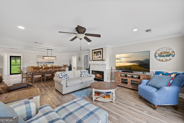 276 Roberts Point Road, Jackson, GA 30233