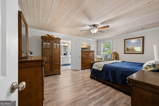 276 Roberts Point Road, Jackson, GA 30233
