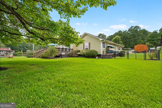 276 Roberts Point Road, Jackson, GA 30233