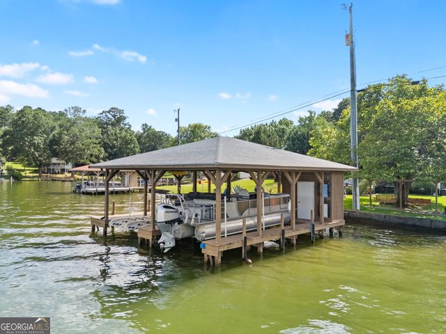 276 Roberts Point Road, Jackson, GA 30233