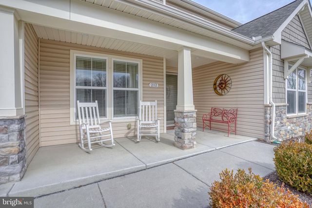 212 SKIPPING STONE LN, Dover, DE 19904