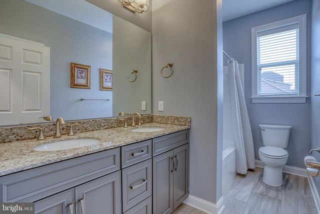 212 SKIPPING STONE LN, Dover, DE 19904