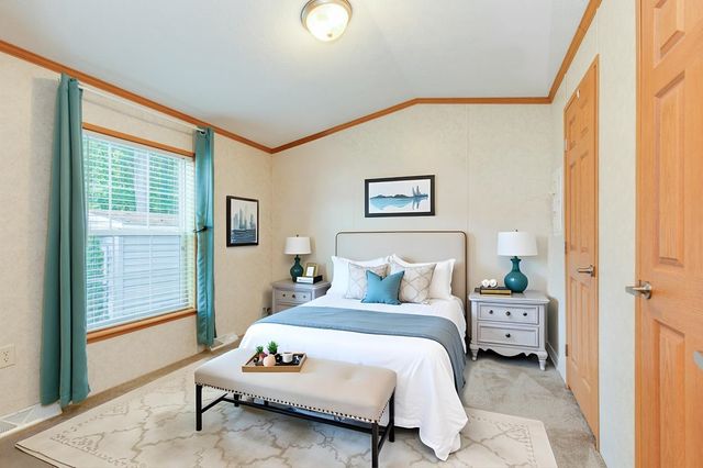 9 Chancellor Drive, Concord, NH 03303