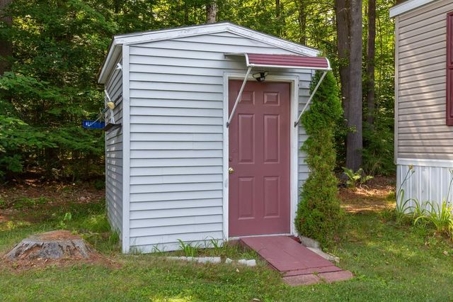 9 Chancellor Drive, Concord, NH 03303