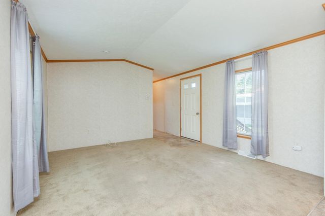 9 Chancellor Drive, Concord, NH 03303