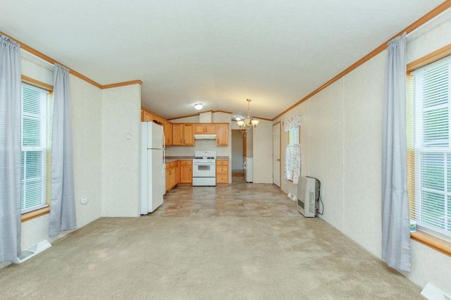 9 Chancellor Drive, Concord, NH 03303