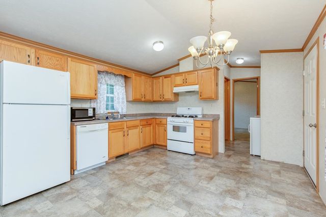 9 Chancellor Drive, Concord, NH 03303