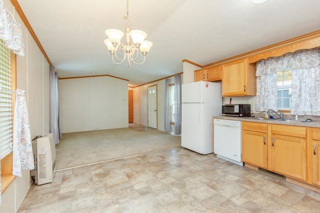 9 Chancellor Drive, Concord, NH 03303