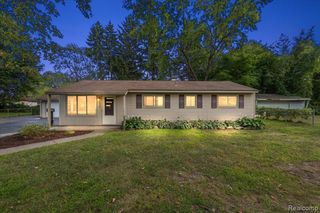4535 Pinedale Avenue, Clarkston, MI 48346