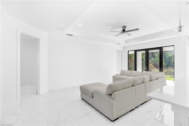 2844 37th AVE NE, Naples, FL 34120