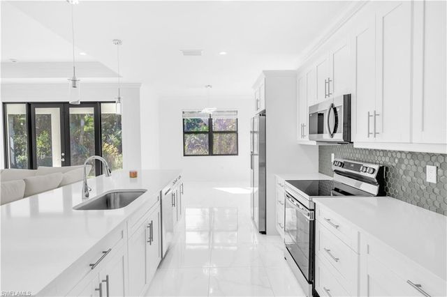 2844 37th AVE NE, Naples, FL 34120