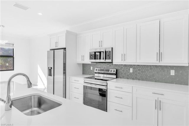 2844 37th AVE NE, Naples, FL 34120