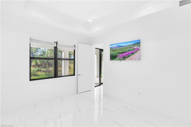 2844 37th AVE NE, Naples, FL 34120