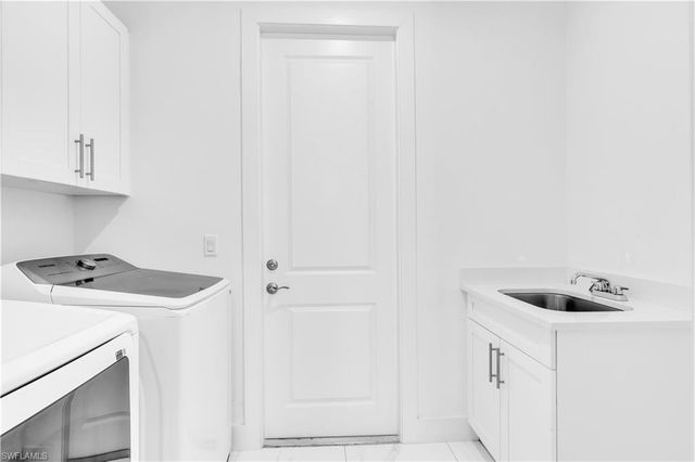 2844 37th AVE NE, Naples, FL 34120