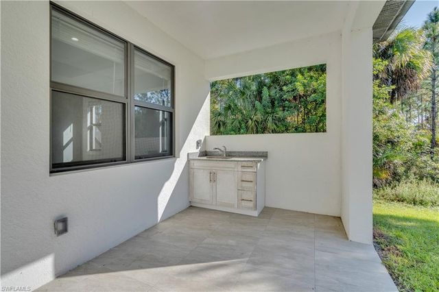 2844 37th AVE NE, Naples, FL 34120