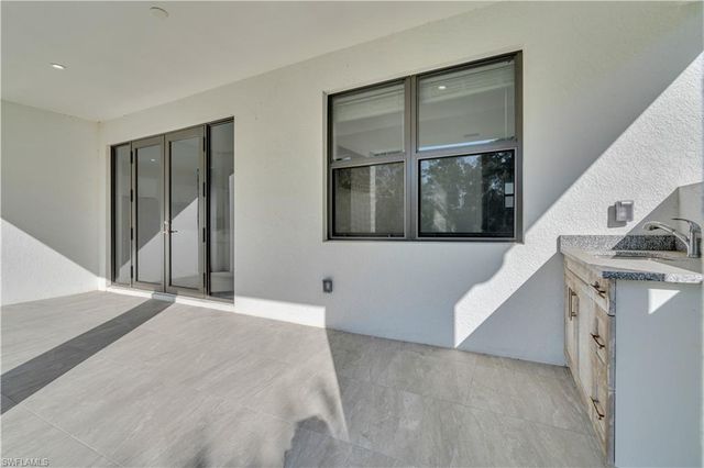 2844 37th AVE NE, Naples, FL 34120