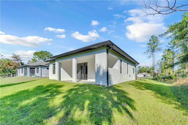 2844 37th AVE NE, Naples, FL 34120