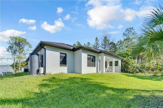 2844 37th AVE NE, Naples, FL 34120