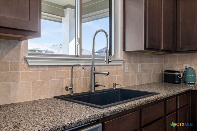 705 Ripplewood Drive, Temple, TX 76502