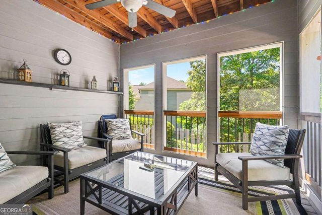255 Amberbrook Circle, Grayson, GA 30017