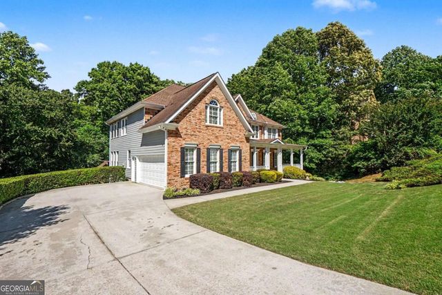 255 Amberbrook Circle, Grayson, GA 30017