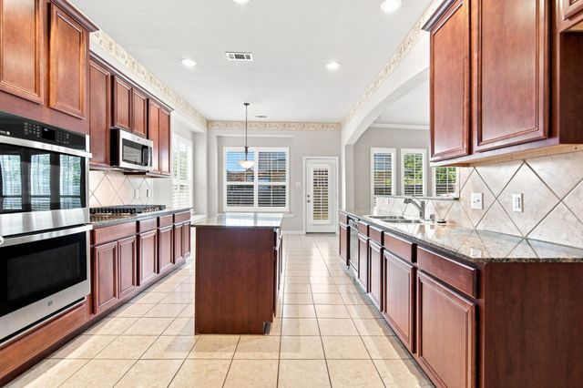 1406 Lennox Way, Mansfield, TX 76063