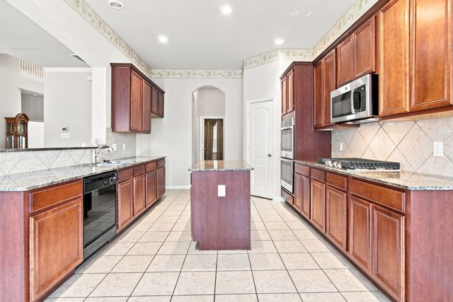 1406 Lennox Way, Mansfield, TX 76063