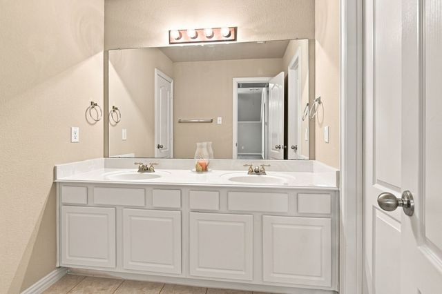 1406 Lennox Way, Mansfield, TX 76063