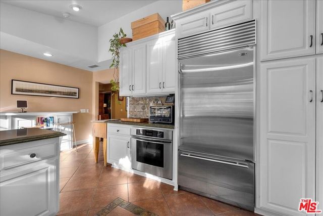 2973 Hutton Drive, Beverly Hills, CA 90210