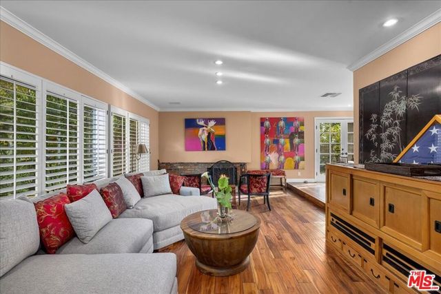 2973 Hutton Drive, Beverly Hills, CA 90210