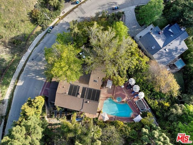 2973 Hutton Drive, Beverly Hills, CA 90210