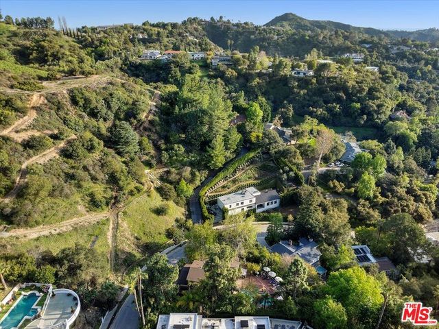 2973 Hutton Drive, Beverly Hills, CA 90210