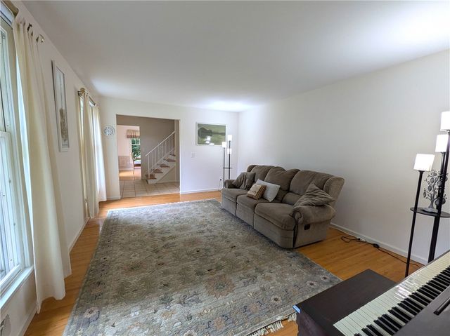 1 Locke Drive, Pittsford, NY 14534