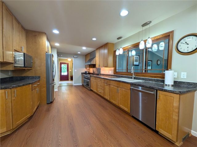 1 Locke Drive, Pittsford, NY 14534