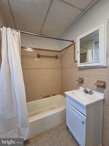 1024 N 11TH ST, Reading, PA 19604