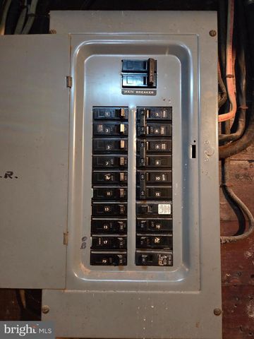 1024 N 11TH ST, Reading, PA 19604