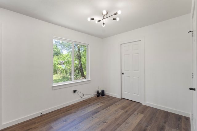 10325 Maylee Boulevard, Dallas, TX 75228