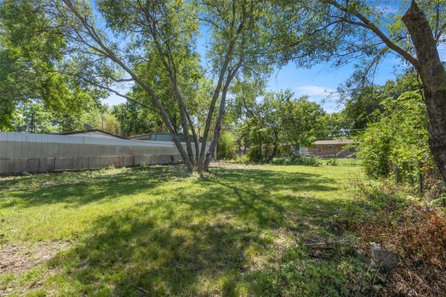 10325 Maylee Boulevard, Dallas, TX 75228