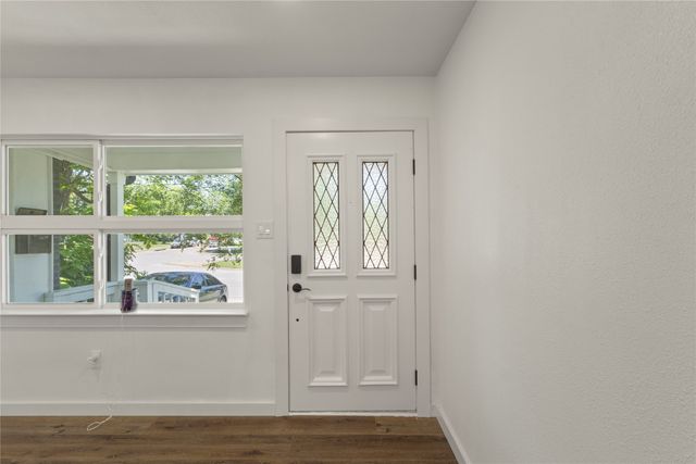 10325 Maylee Boulevard, Dallas, TX 75228