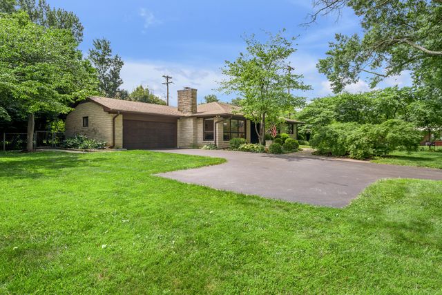 1894 Parkers Mill Road, Lexington, KY 40504