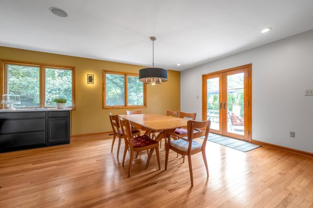 1894 Parkers Mill Road, Lexington, KY 40504